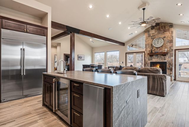 1 Crew Lane, Corrales, NM 87048