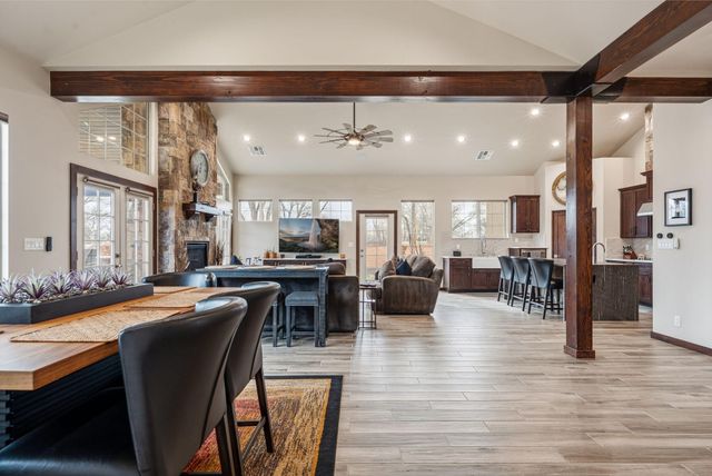 1 Crew Lane, Corrales, NM 87048