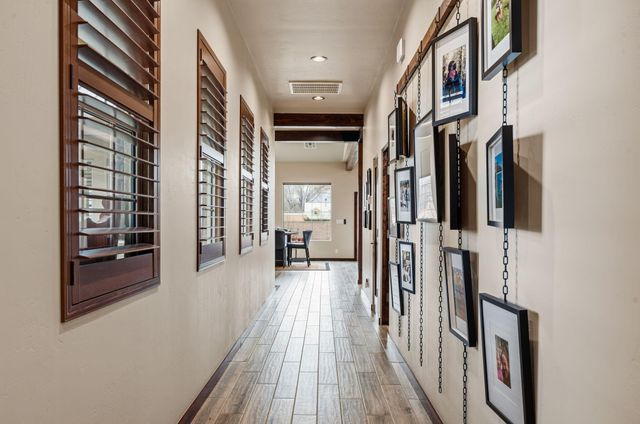 1 Crew Lane, Corrales, NM 87048