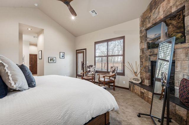 1 Crew Lane, Corrales, NM 87048