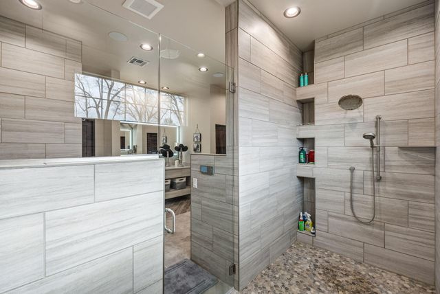 1 Crew Lane, Corrales, NM 87048