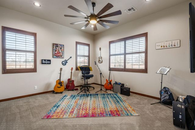 1 Crew Lane, Corrales, NM 87048