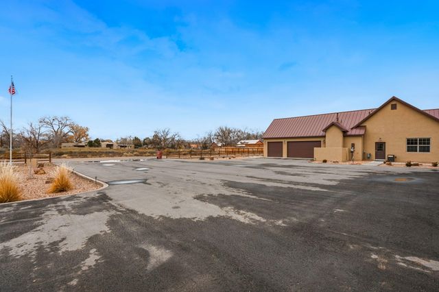 1 Crew Lane, Corrales, NM 87048
