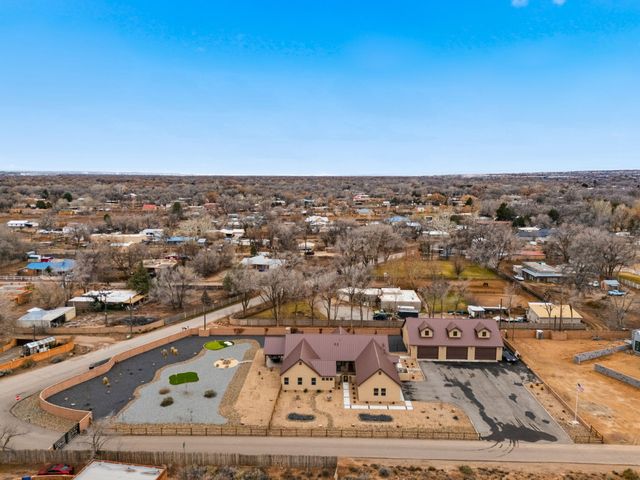1 Crew Lane, Corrales, NM 87048
