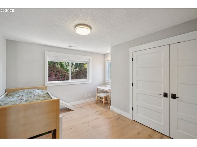 5202 NELCO Cir, West Linn, OR 97068