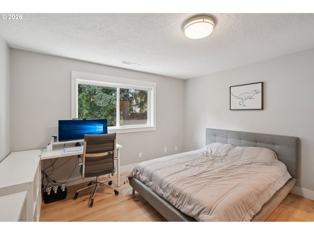 5202 NELCO Cir, West Linn, OR 97068