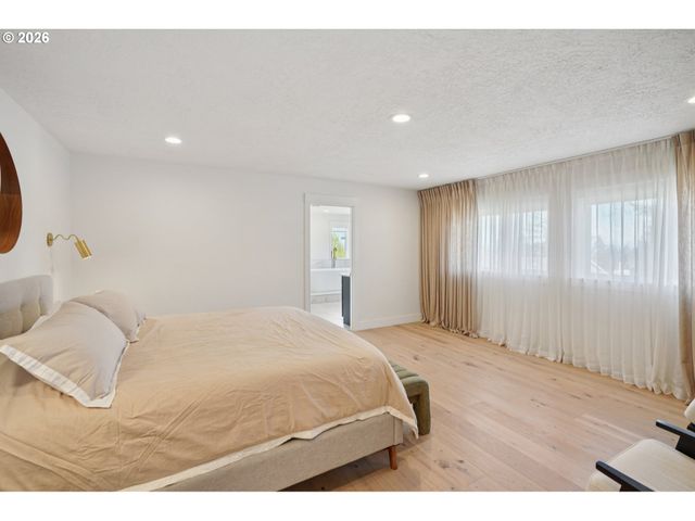 5202 NELCO Cir, West Linn, OR 97068