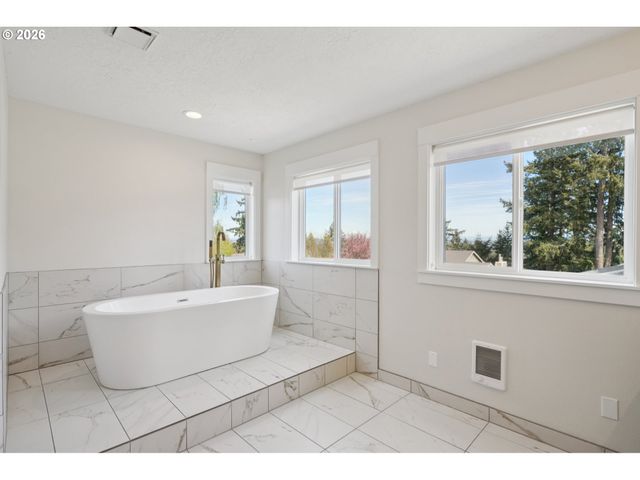 5202 NELCO Cir, West Linn, OR 97068