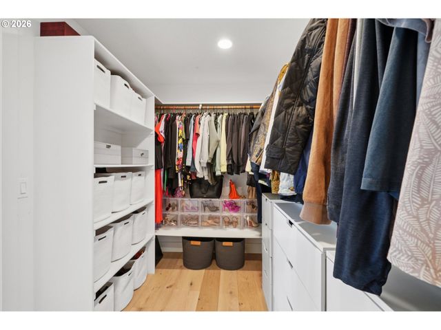 5202 NELCO Cir, West Linn, OR 97068