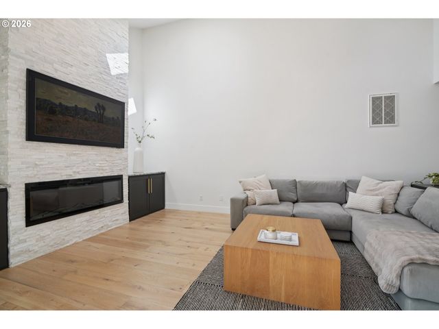 5202 NELCO Cir, West Linn, OR 97068