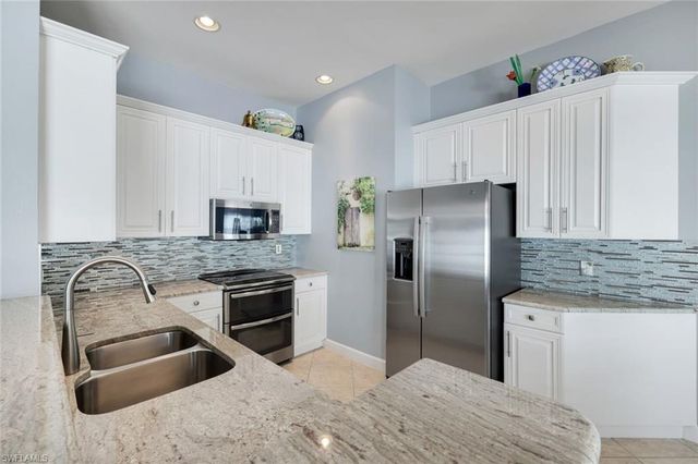 3232 Sundance CIR, Naples, FL 34109