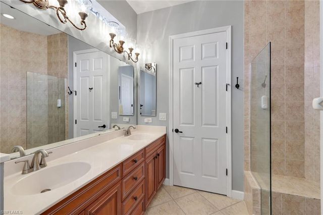 3232 Sundance CIR, Naples, FL 34109