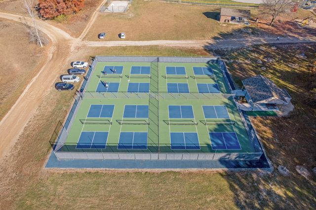 11014 E Royal Road, Stanwood, MI 49346