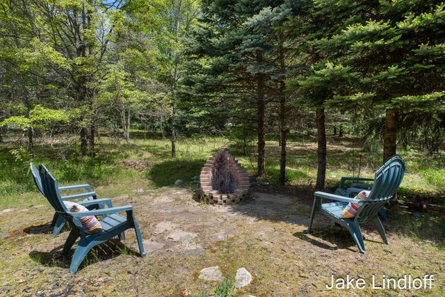 11014 E Royal Road, Stanwood, MI 49346