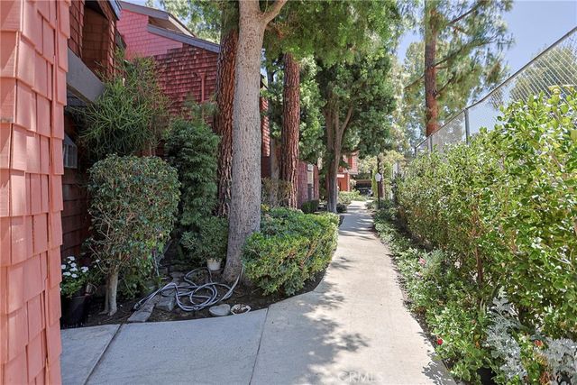 356 S Prospectors 83, Diamond Bar, CA 91765