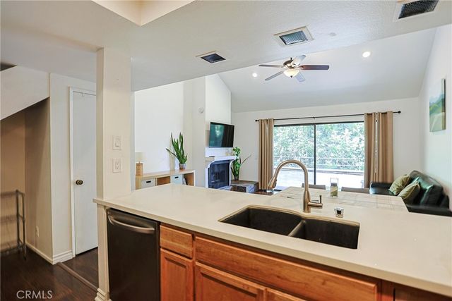 356 S Prospectors 83, Diamond Bar, CA 91765
