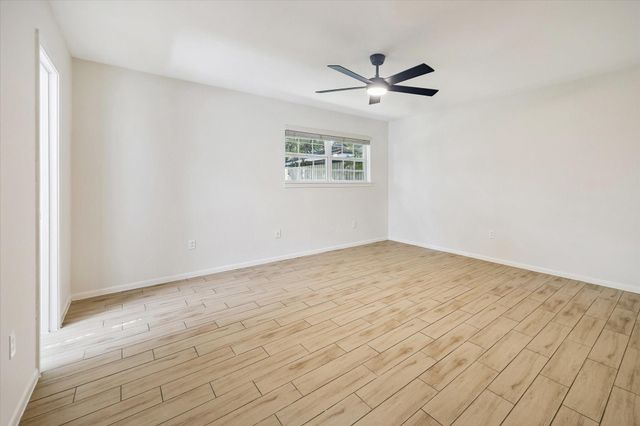 5942 Portal Drive, Houston, TX 77096