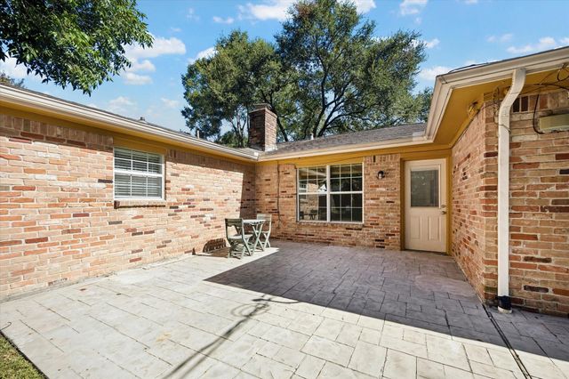 5942 Portal Drive, Houston, TX 77096