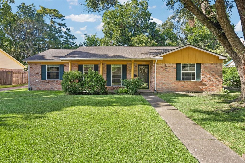 5942 Portal Drive, Houston, TX 77096