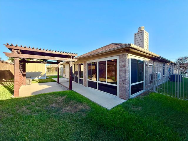 6500 Sierra Madre Drive, Fort Worth, TX 76179