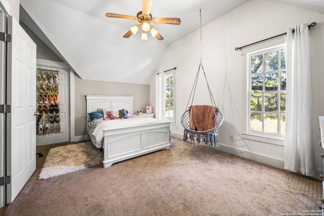 9833 Saxet, Boerne, TX 78006