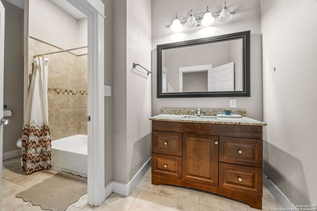 9833 Saxet, Boerne, TX 78006