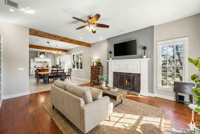 9833 Saxet, Boerne, TX 78006