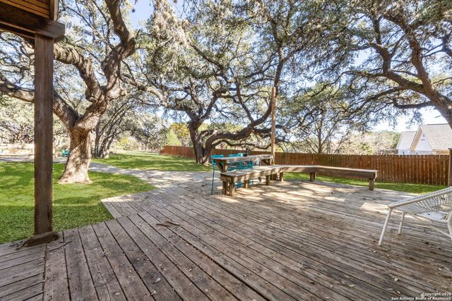 9833 Saxet, Boerne, TX 78006