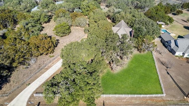 9833 Saxet, Boerne, TX 78006