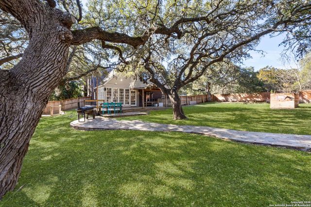 9833 Saxet, Boerne, TX 78006