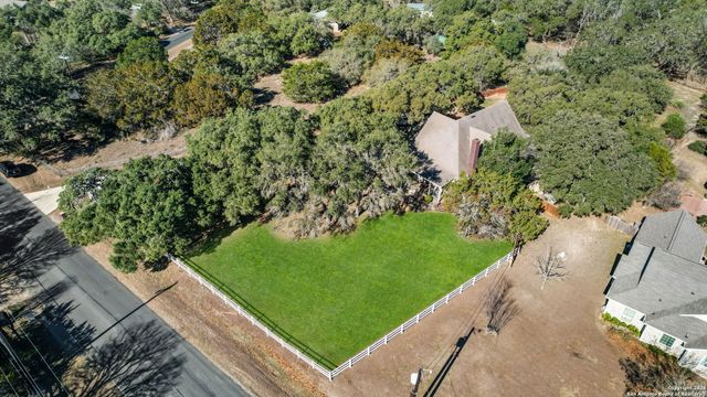 9833 Saxet, Boerne, TX 78006