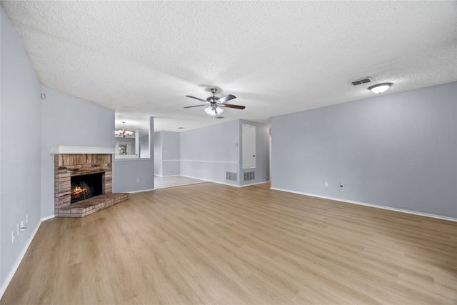 1133 Seneca Drive, Arlington, TX 76017