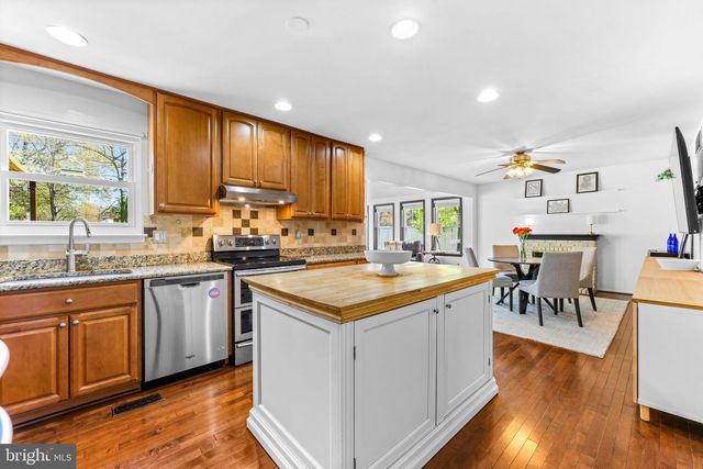 132 RED FOX CIR, Glen Burnie, MD 21061