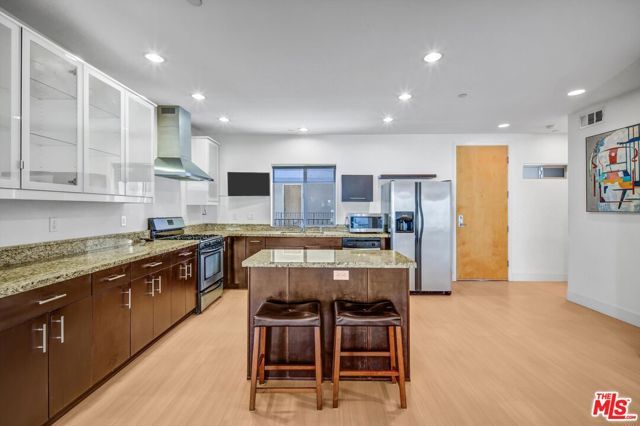 5232 Satsuma Avenue 202, North Hollywood (los Angeles), CA 91601