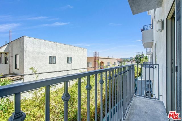 5232 Satsuma Avenue 202, North Hollywood (los Angeles), CA 91601