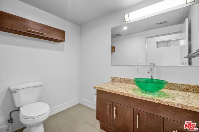 5232 Satsuma Avenue 202, North Hollywood (los Angeles), CA 91601