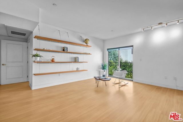 5232 Satsuma Avenue 202, North Hollywood (los Angeles), CA 91601