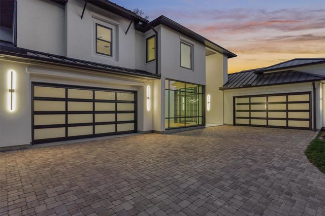 18 Squire Creek Way, Spring, TX 77389