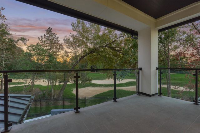 18 Squire Creek Way, Spring, TX 77389