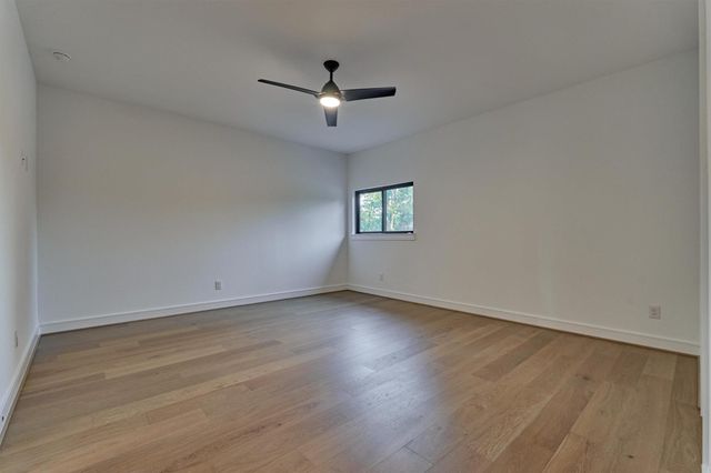 18 Squire Creek Way, Spring, TX 77389