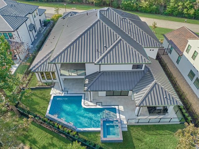 18 Squire Creek Way, Spring, TX 77389