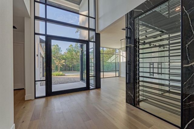 18 Squire Creek Way, Spring, TX 77389