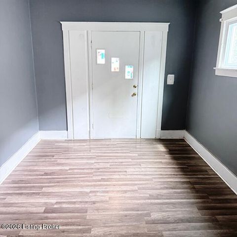 820 S 42nd St, Louisville, KY 40211
