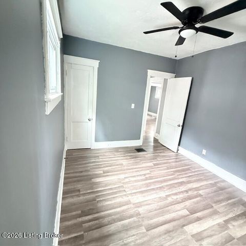 820 S 42nd St, Louisville, KY 40211