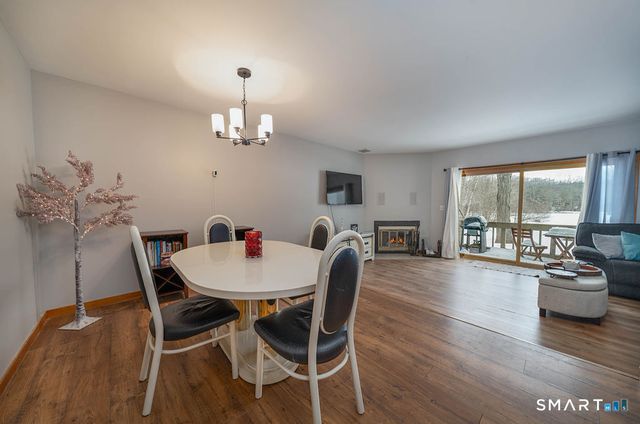 219 Twin Lakes Road APT A, North Branford, CT 06471