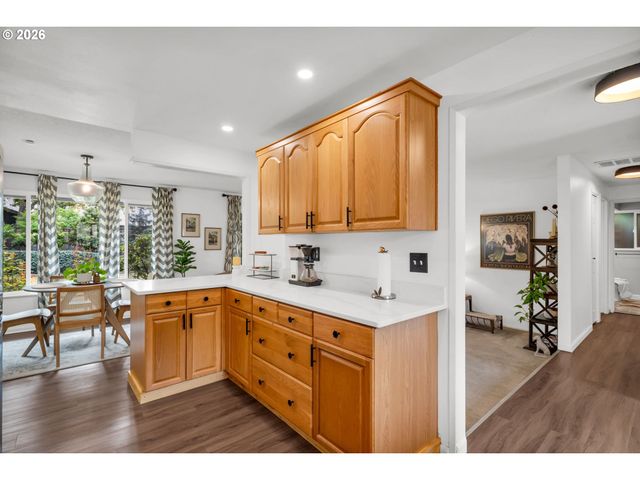 17130 Nw VALSETZ Ct, Beaverton, OR 97006