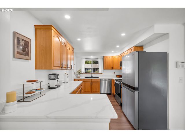 17130 Nw VALSETZ Ct, Beaverton, OR 97006