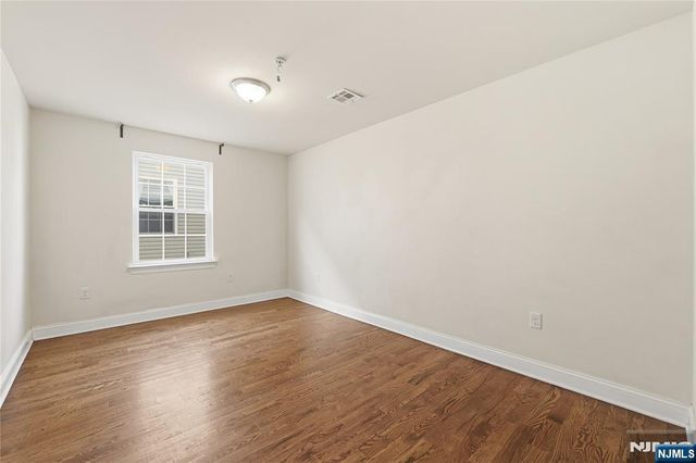 17 Stanton Street, Newark, NJ 07114