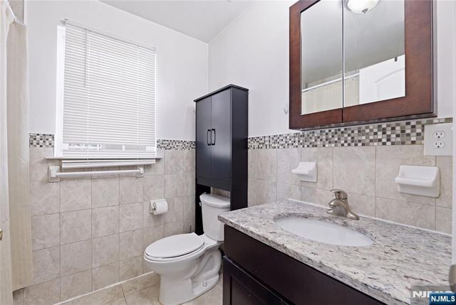 17 Stanton Street, Newark, NJ 07114