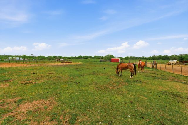 10965 Swafford Road, Justin, TX 76247